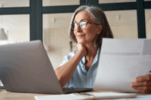 Überwinde Altersdiskriminierung bei der Bewerbung für einen Chat-Job 8 11 • Arbeit Zuhause