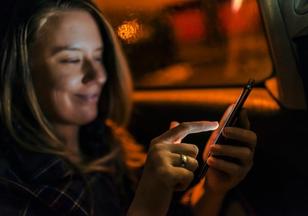 Text-Chat-Jobs vom Handy aus 1 sms text chat arbeit vom handy • Arbeit Zuhause